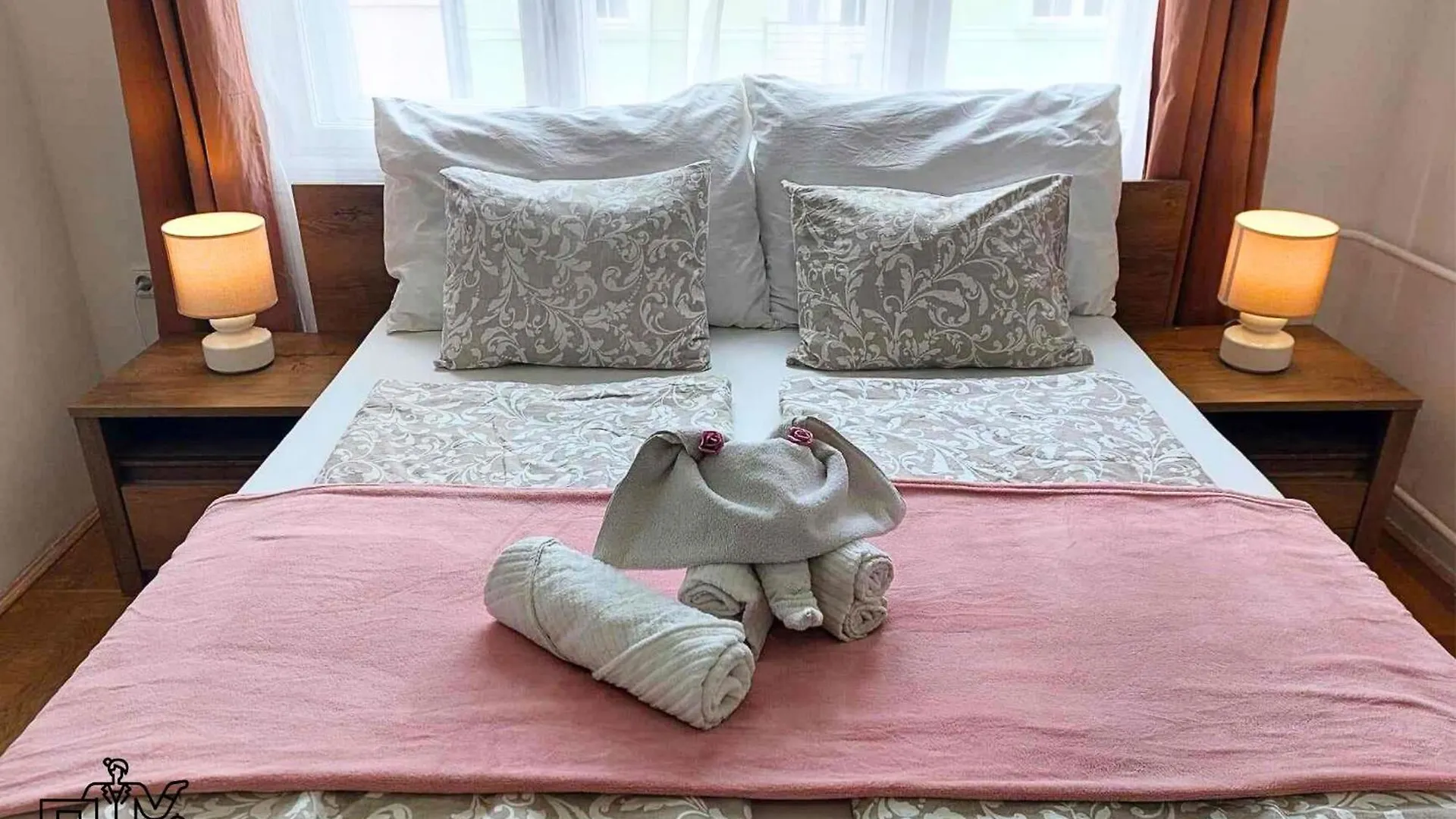 Black Sheep Budapest Smart Rooms Hostal