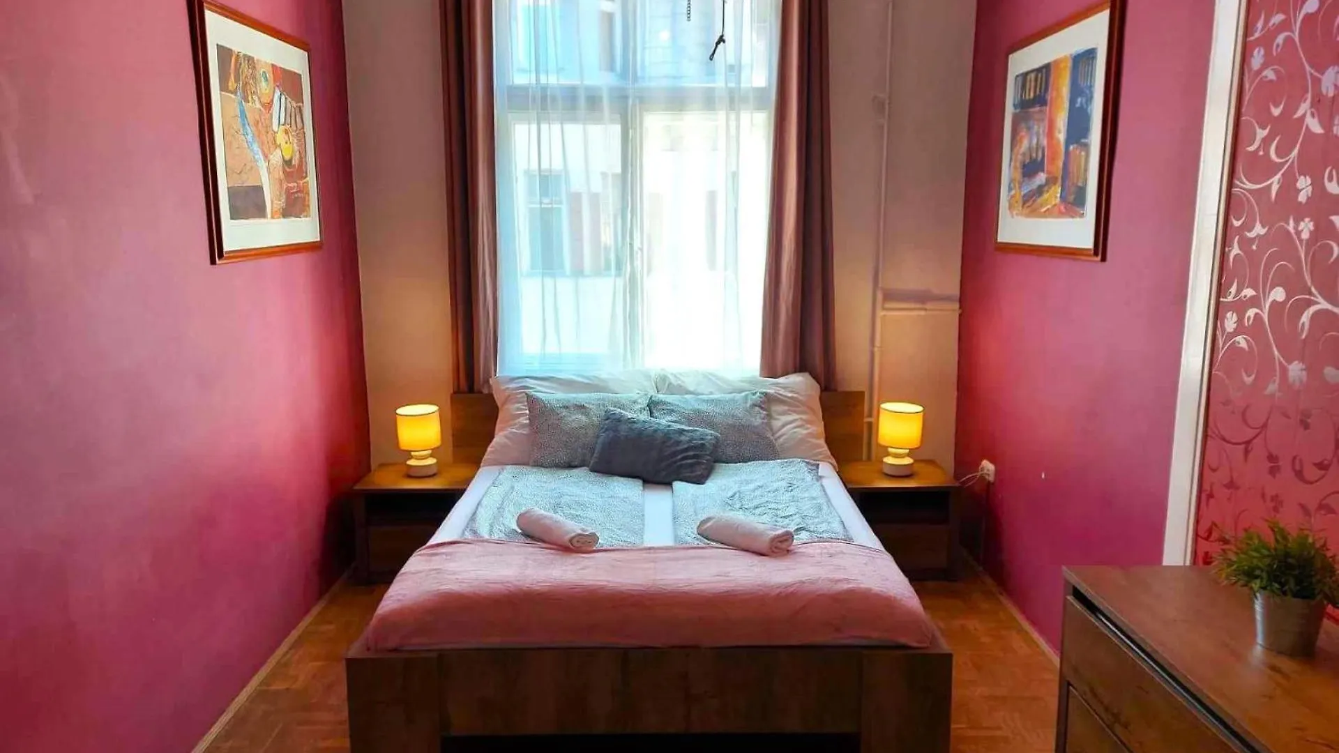 Ostello Black Sheep Budapest Smart Rooms