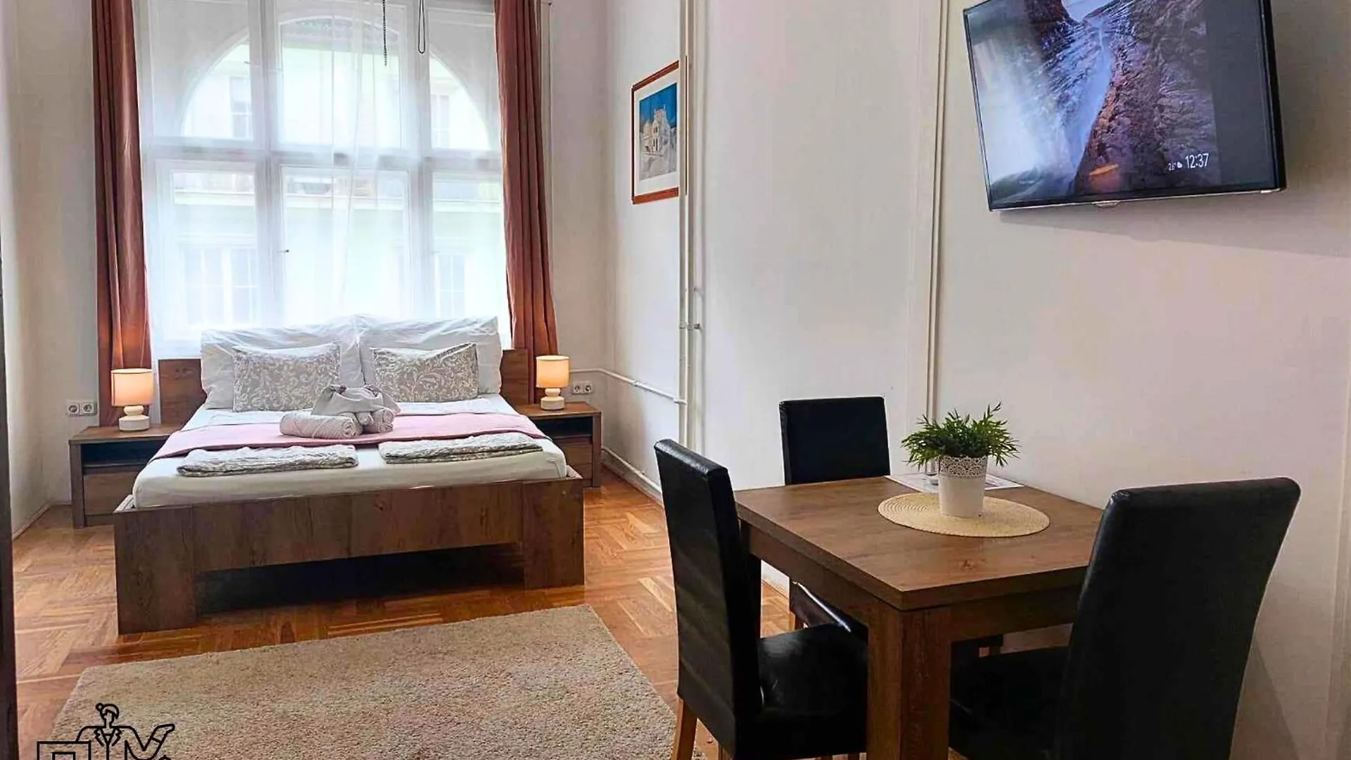 Black Sheep Budapest Smart Rooms Hostal